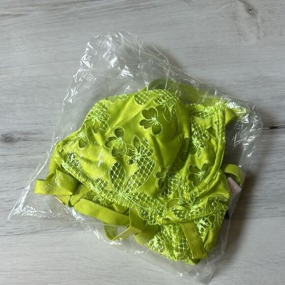 Victoria’s Secret VS Tease Floral‎ Embroidery Unlined Crotchless Teddy size XL - Picture 6 of 6